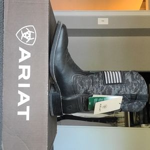 Ariat boots size 10